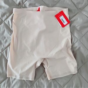 NEW Spanx Shapewear, Size XS